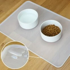 KaraLuna Basic Napfunterlage Transparent L -FRESSNAPF Geschäfte f495db45fd389fd117644cb3377217742809b2ec 1407477 de DE a8bbe54e97e8bbb8f7c3d6b40c33b455251b54dbH2Qc30